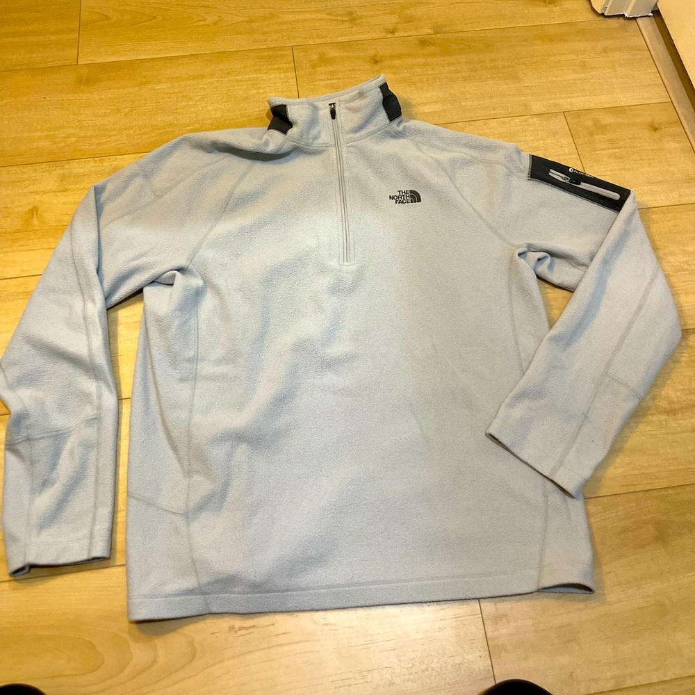 The North Face Men’s 1/4 Zip Fleece Pullover - Large - Light Grey